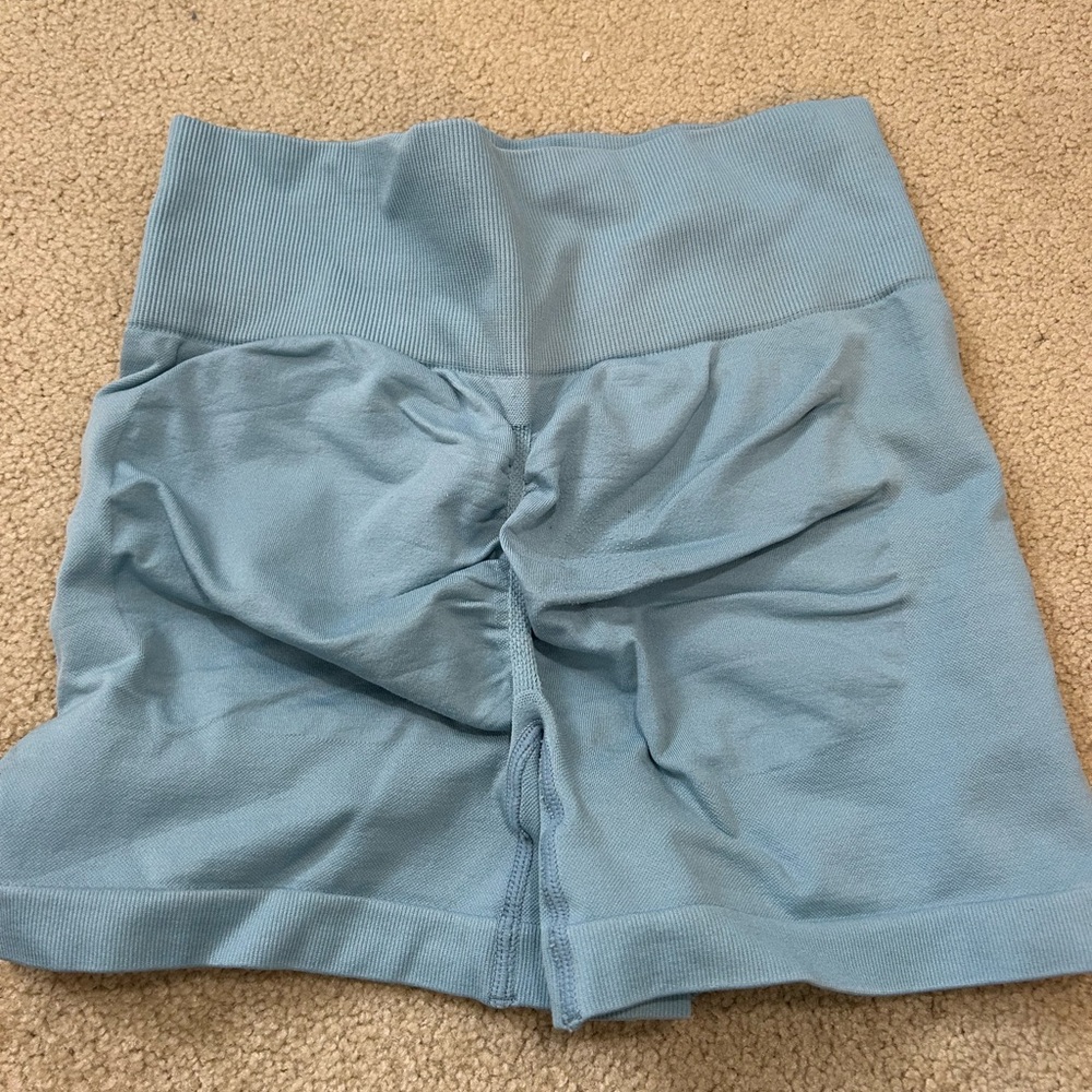 Blue butt scrunch shorts
